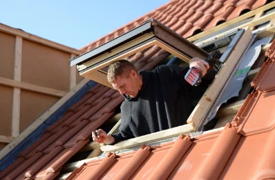 Pose de fenêtres de toit Velux à Égat